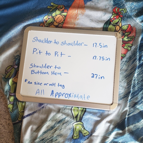 TMNT and Shredder Graphic Top - Picture 6 of 6